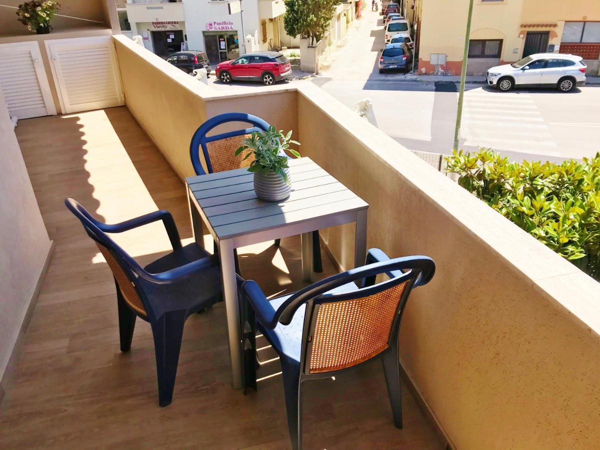 Alghero Charming Apartments, Steps From The Beach Екстериор снимка